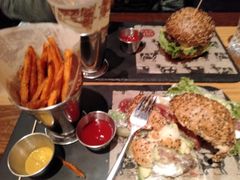 -FAT COW(虹梅路店)