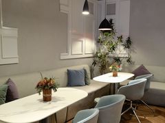 -潮一不贰·法式甜品·生日蛋糕·西式简餐(外滩店)