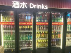 -四囍码头海鲜烧烤自助火锅(外滩南京东路悦荟广场店)
