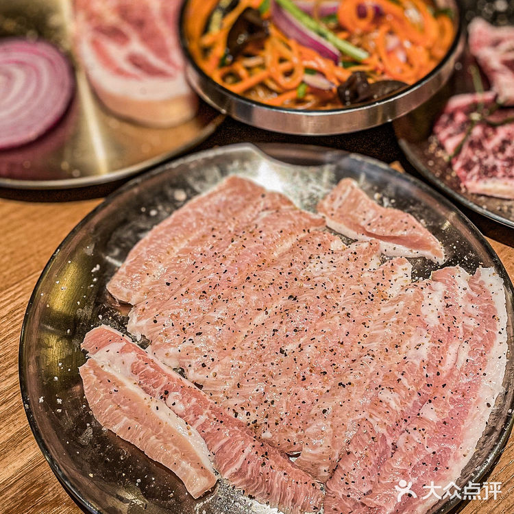 鲜切雪花猪脸肉简直不要太爱｜韩国烤肉天花板