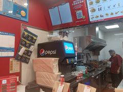 -塔斯汀中国汉堡(徐汇汇京广场店)