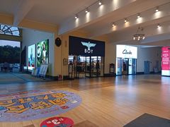 -王府井奥莱临潼小镇(临潼店)