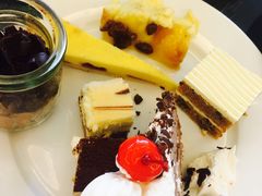 -东方红海鲜百汇(国际大厦店)