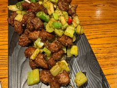 -苹果树下艺术餐厅(宋庄店)