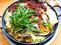 八爪鱼牛肉锅-东吉馆韩式餐厅(八经街总店)