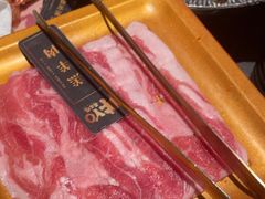 -牛YO寿喜烧·铁板烧和牛火锅自助(市府恒隆店)