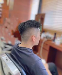 -尼特斯男士发型馆