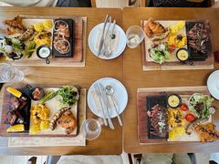 -Mark&Mars Restaurant