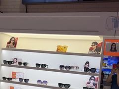 -诺柯视眼镜-蔡司依视路官方工厂店(淞南一店)