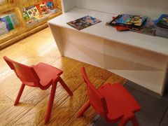 -新华里咖啡书吧(新华书店小寨店)