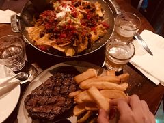 -Hooley's活利仕西餐厅(珠江新城店)