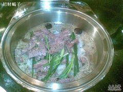 肉饼-岷山饭店-芝芝自助餐厅