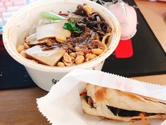 -姑娘手肉夹馍·凉皮·粉面(邗江万达店)