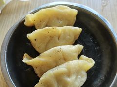 -黄阿姨锅贴大王(万航渡路店)