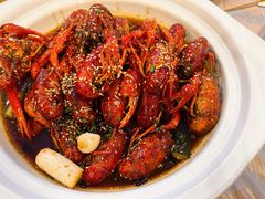 -肥肥虾庄·金牌油焖大虾(汉街SKP店)