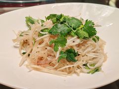 凉拌猪耳-梅龙镇酒家(南京西路总店)