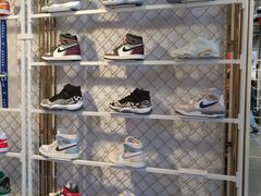 -NIKE KICKS LOUNGE体验店(北京新中关店)