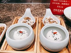 -野山舂·贵州现舂酸汤火锅(鸿通城店)