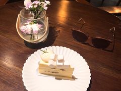 切块椰子香提蛋糕-黑草莓(重庆路店)
