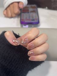 -瞧·享轻奢美甲美睫