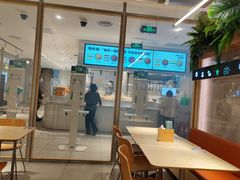 -老乡鸡(上海白玉兰广场店)