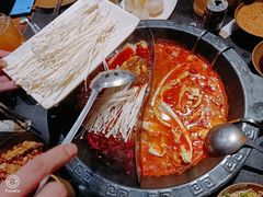 -宽板凳老灶火锅(簋街店)