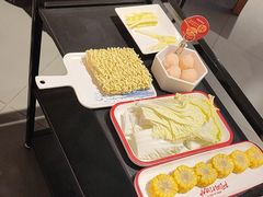 -阿润打边炉·鲜切鸡煲(华漕店)