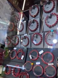 -灵彩珠宝(朗香街店)