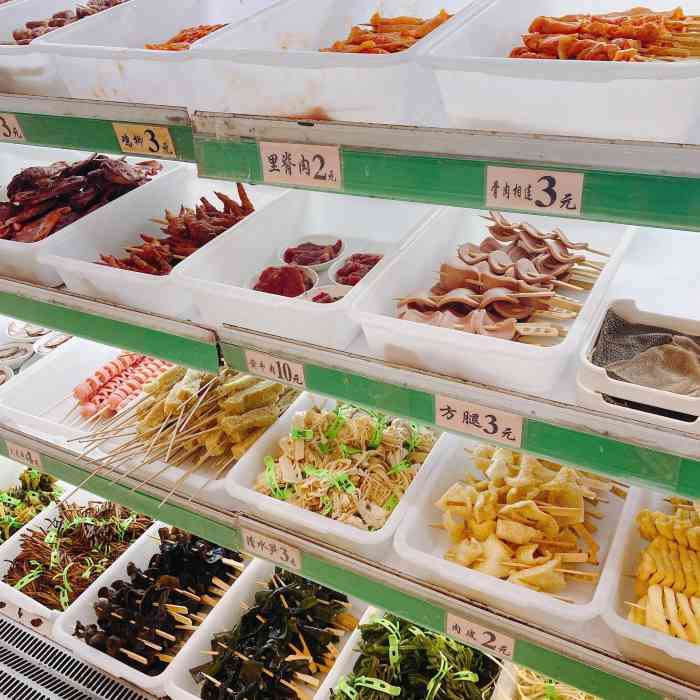 爱尚麻辣烫(四明西路店)-"这家店在四明西路,余姚中学对面.「臭豆.