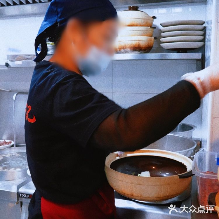 四方食事，不过一碗人间烟火