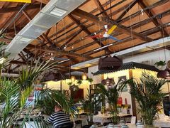 大堂-东家小院金汤酸菜鱼(南阳路店)