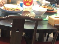 -川流不息·地道川菜·小龙虾(松东路店)