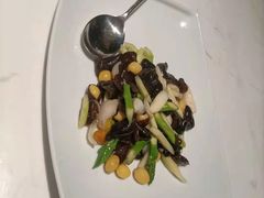 银杏百合炒木耳-徐记私厨(半淞园路店)