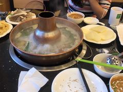 -迎宾楼(解放西街店)