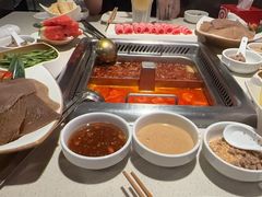 -海底捞火锅鲜切牛肉主题店(长寿路店)