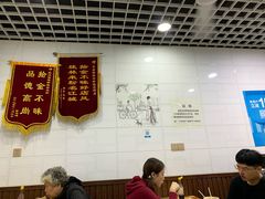 -覃肥叔桂林米粉(粮道街店)