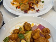菠萝酸甜骨-东江渔村·古典园林·30年粤菜老字号(太和店)