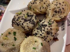 -小杨生煎(金山百联购物中心3楼店)