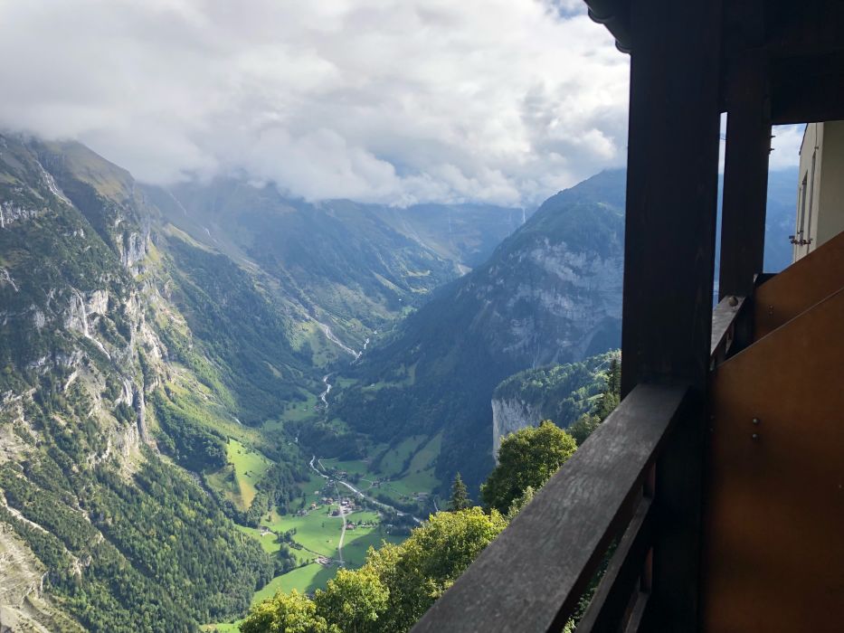 瑞士悬崖酒店图片
