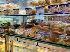 -白玉兰食品甜凤店(合生汇店)