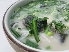 -什家婆乌鸡米线(阳光街店)