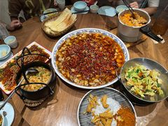 -有红鸡毛店·川菜(建设路店)