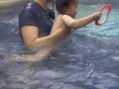 -龙格亲子游泳•水育早教运动中心