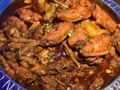 鸡翅煲-胖哥俩肉蟹煲(来福士店)