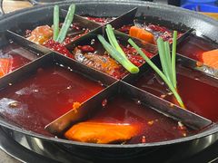 -正南齊北重庆老火锅(光华村直营店)