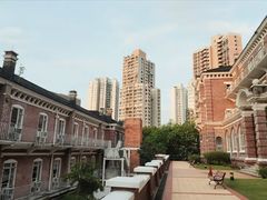 -香港大学