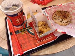 -塔斯汀中国汉堡(徐汇汇京广场店)