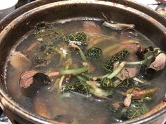 -半岛翡丽海鲜自助餐厅(观风亭店)