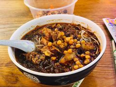 -八一路好吃街(雨田商务大厦店)