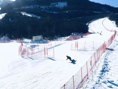 -鳌山滑雪度假区